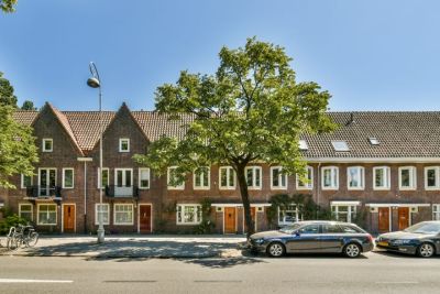 Herenhuis, tussenwoning Galileïplantsoen 36 in Amsterdam