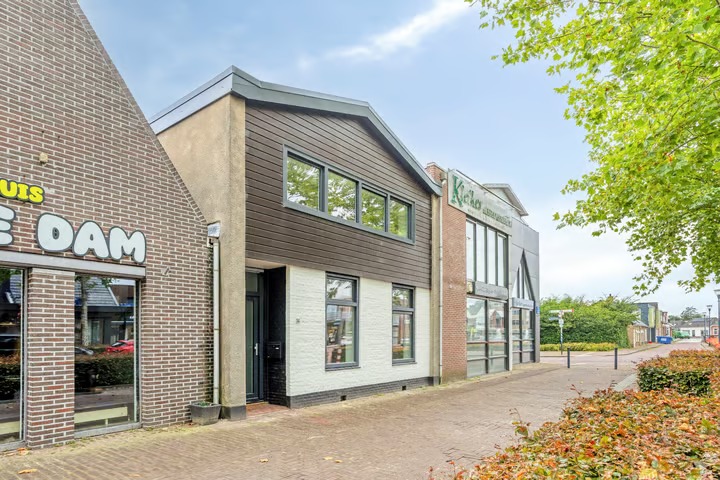 Benedenwoning de Dam 54 in Leek