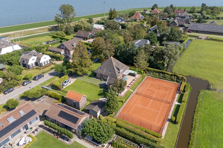 Woonboerderij, vrijstaande woning Warder 177 in Warder