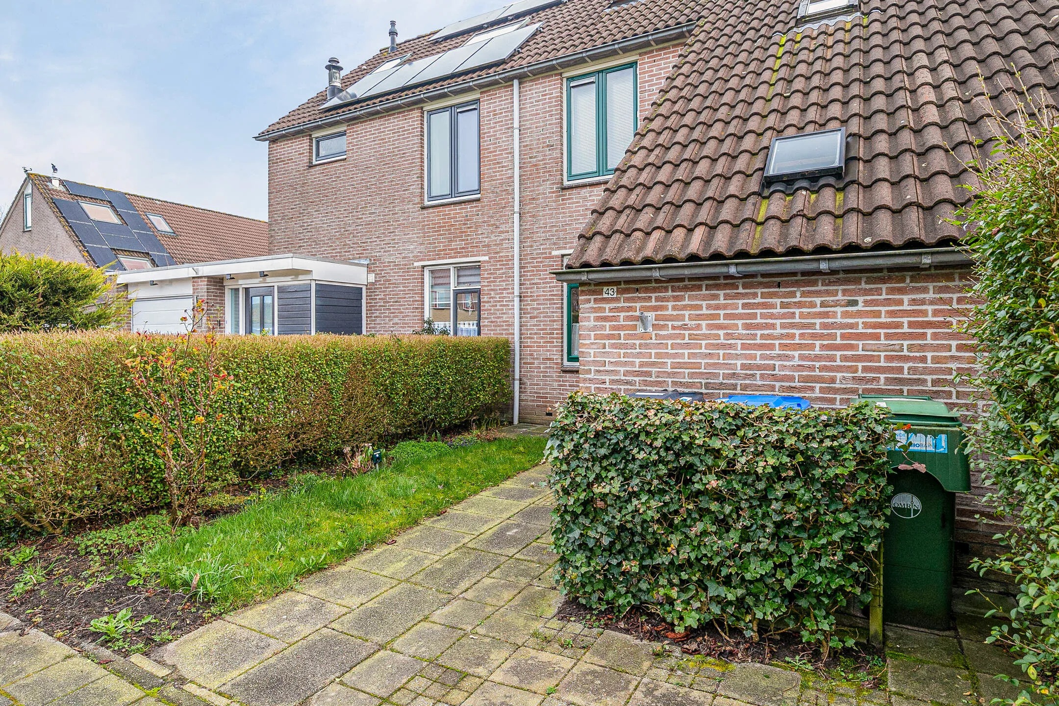 Tussenwoning Ypk fan der Fearwei 43 in Leeuwarden