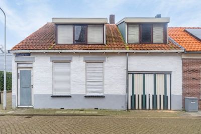 Hoekwoning Keijzerstraat 1 in Hoek