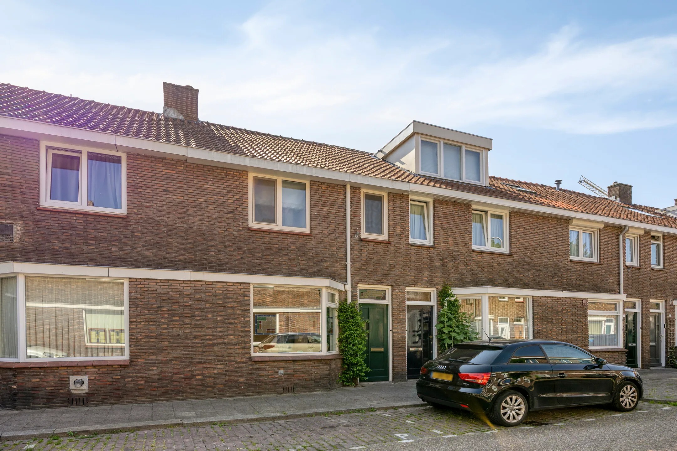 Tussenwoning Jasmijnstraat 11 in Tilburg
