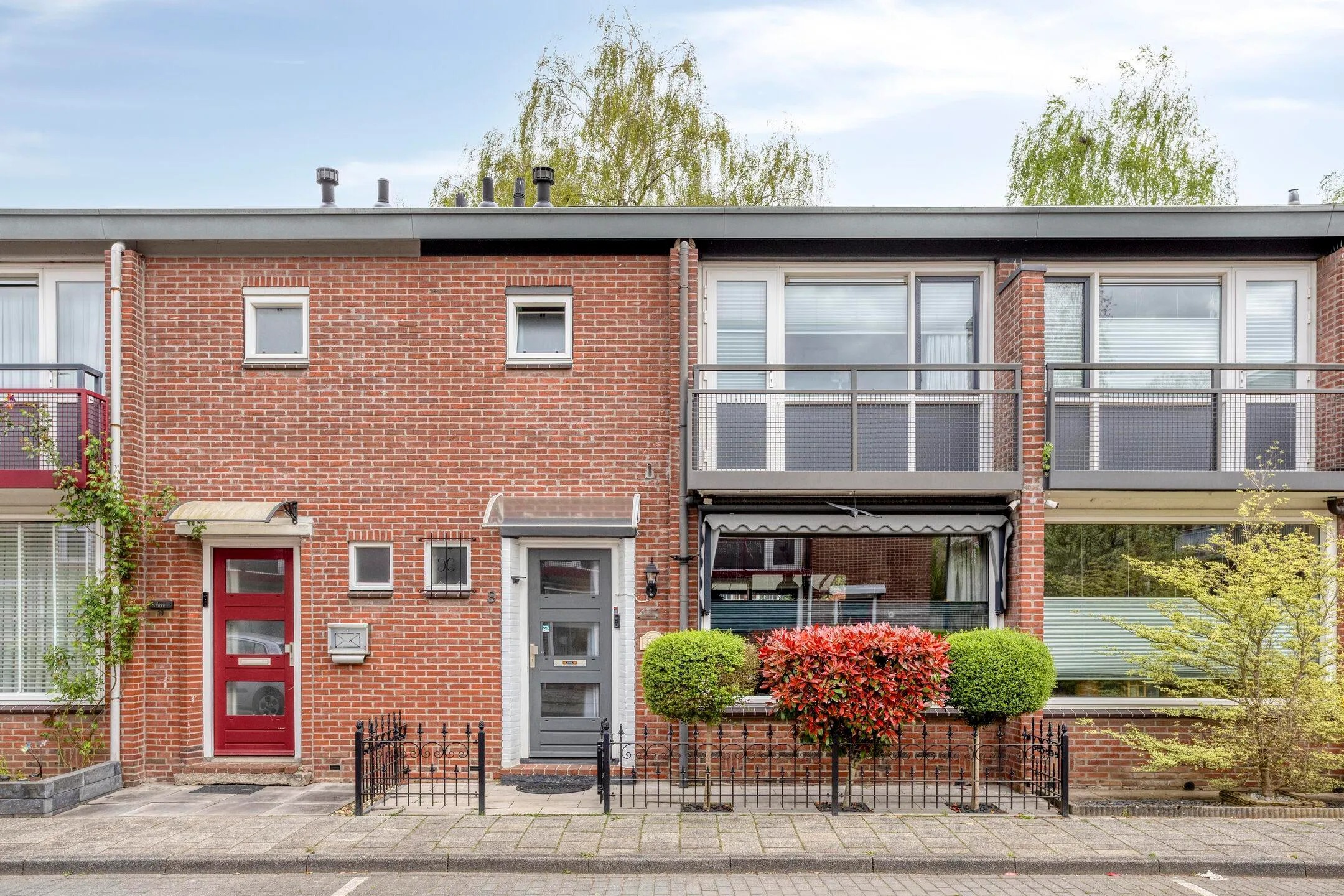 Tussenwoning Aert van der Neerstraat 8 in Enschede