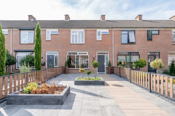 Tussenwoning Oosterzeel 12 in Steenbergen