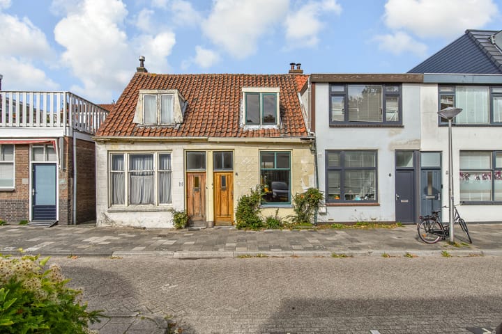 Hoekwoning Oostblok 4 in Delft