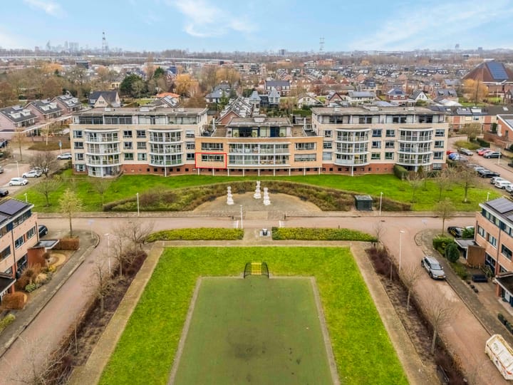 Bovenwoning Serenadelaan 85 in Barendrecht