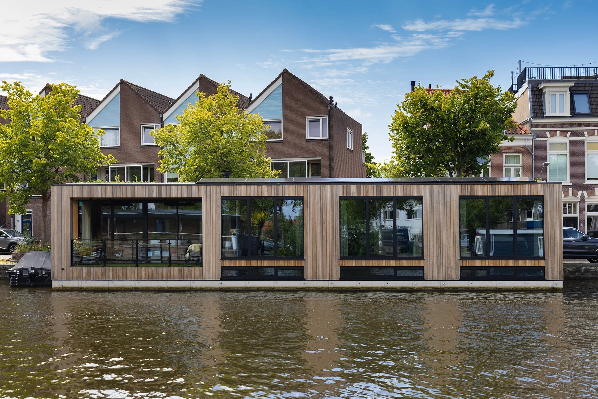 Vrijstaande woning (waterwoning) Zuider Buiten Spaarne 65 Haarlem