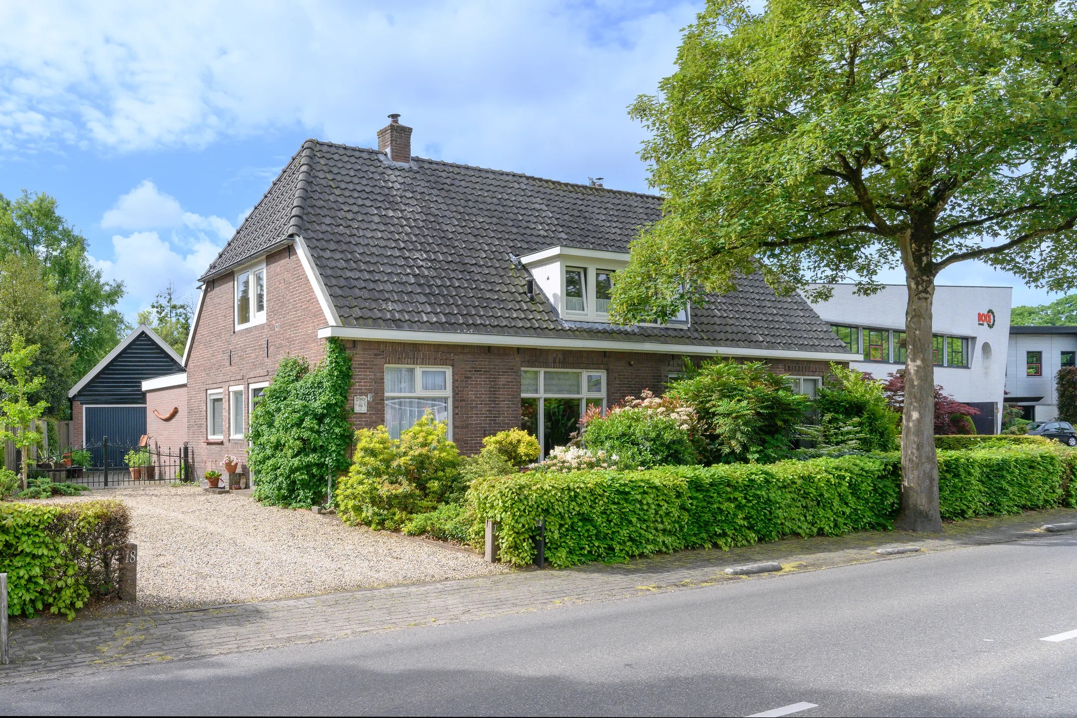 2-onder-1-kapwoning Loubergweg 18 in Eerbeek