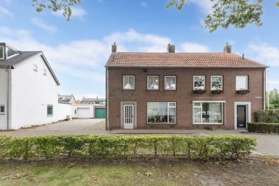 Eengezinswoning, 2-onder-1-kapwoning Spoorstraat 47 in Dorst