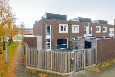 Hoekwoning Tempo Doeloestraat 168 in Almere