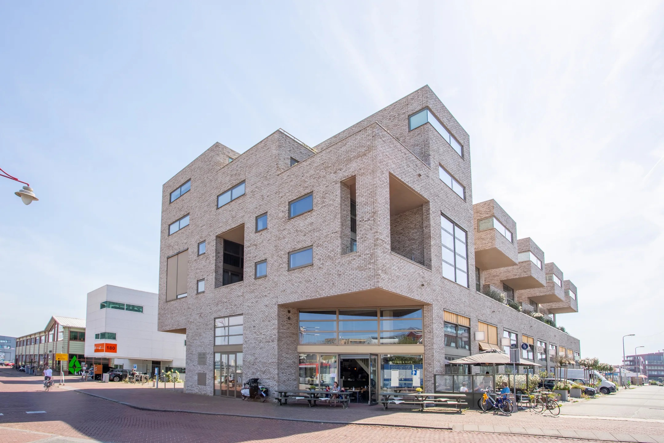 Galerijflat Hellingweg 258 Den Haag