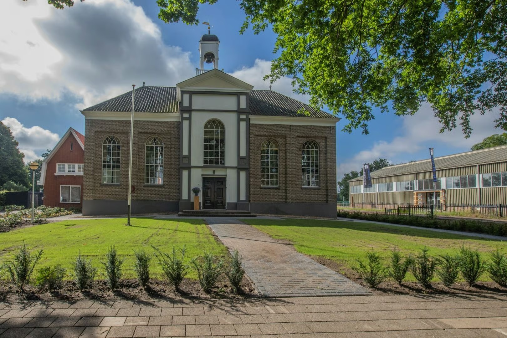 2-onder-1-kapwoning Kerklaan 14 in Schoonoord