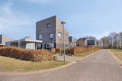 Eengezinswoning, 2-onder-1-kapwoning Broeder Silvesterlaan 26 in Nooitgedacht