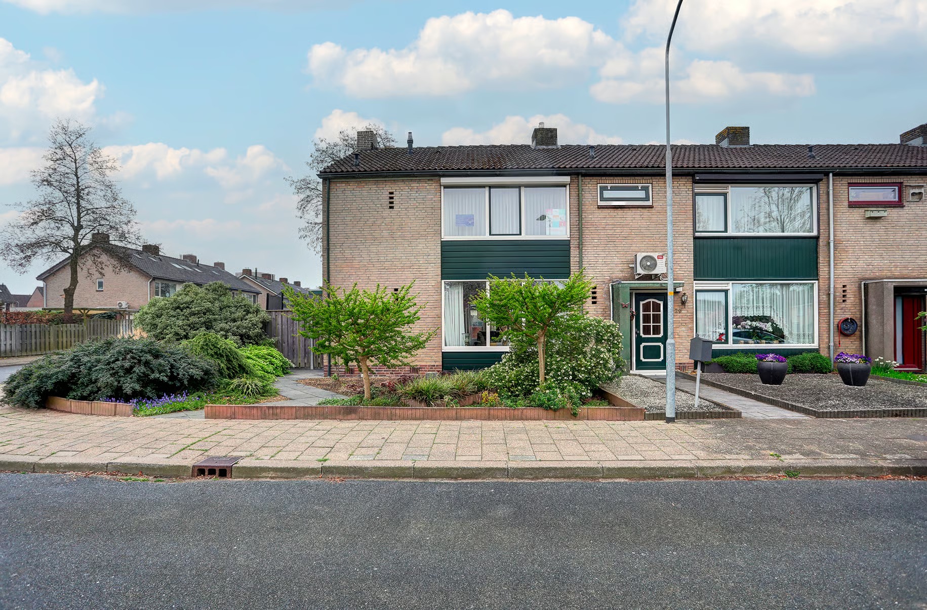 Hoekwoning Meidoornstraat 27 in Zevenaar