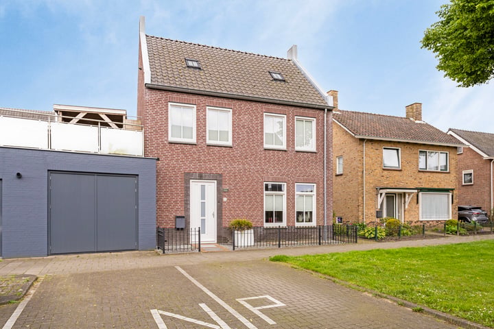 Eengezinswoning, vrijstaande woning Akkerlingen 1 Hoeven