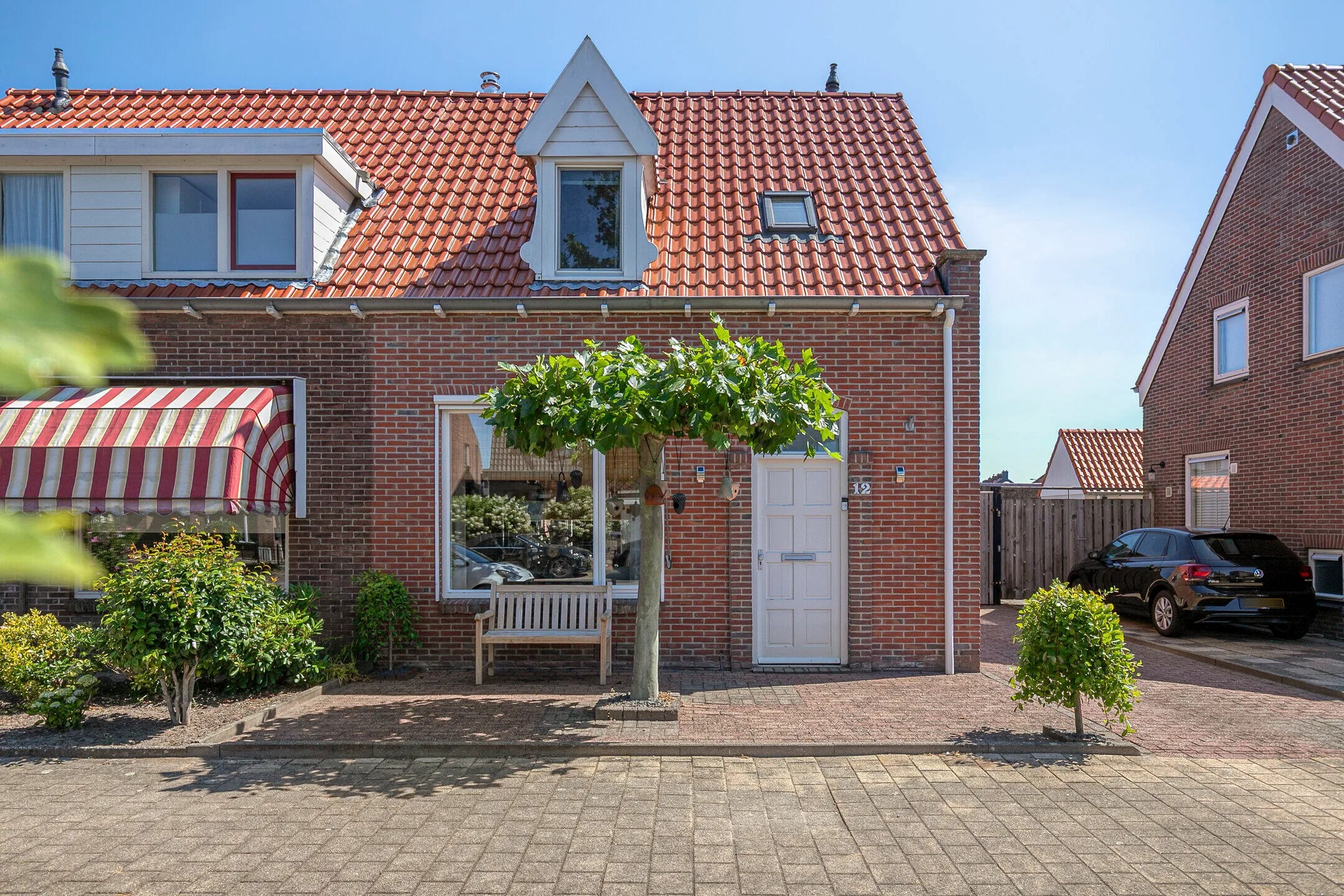 2-onder-1-kapwoning Statendamweg 12 in Oosterhout