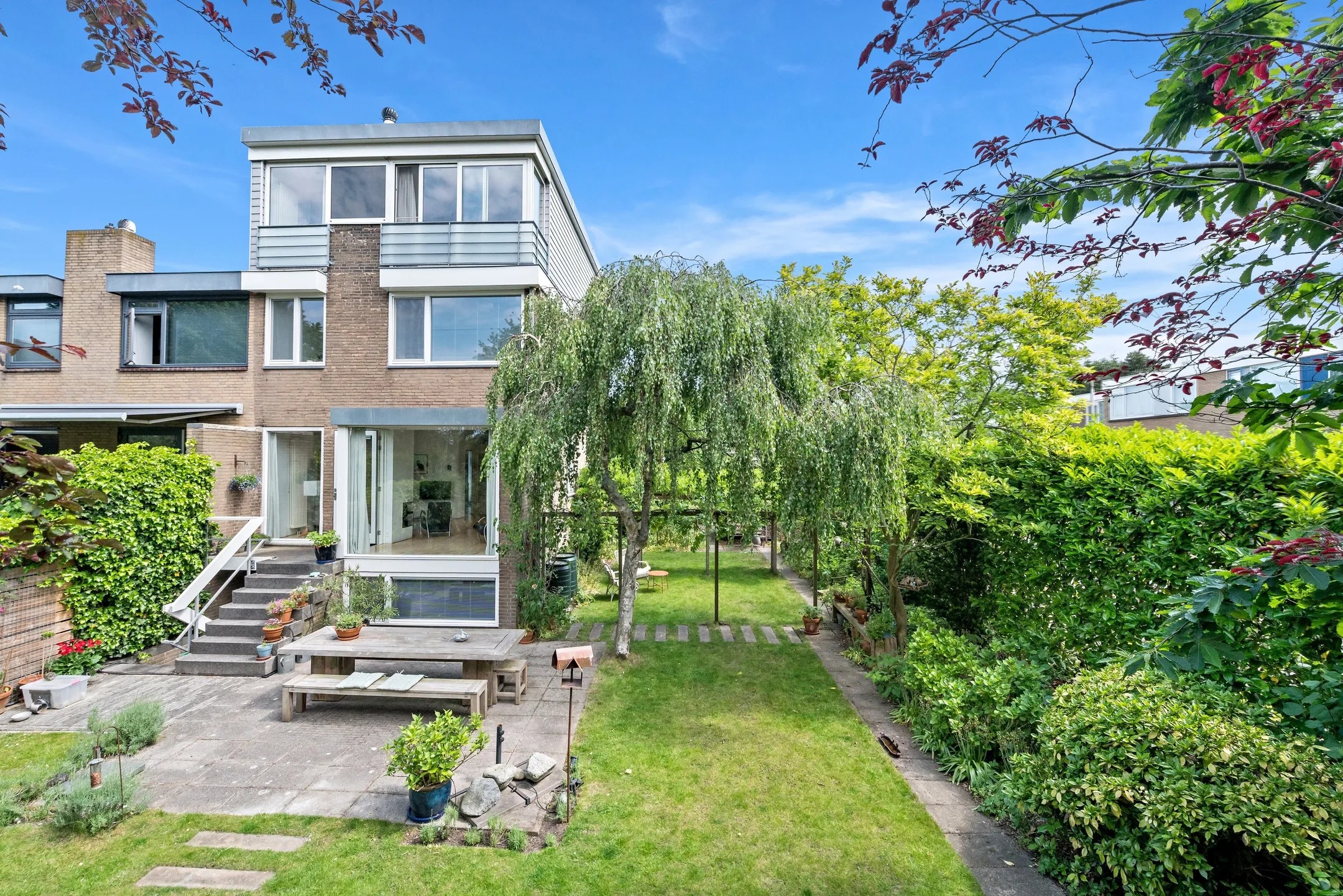 Hoekwoning (drive-in woning) Landsteinerbocht 2 in Delft
