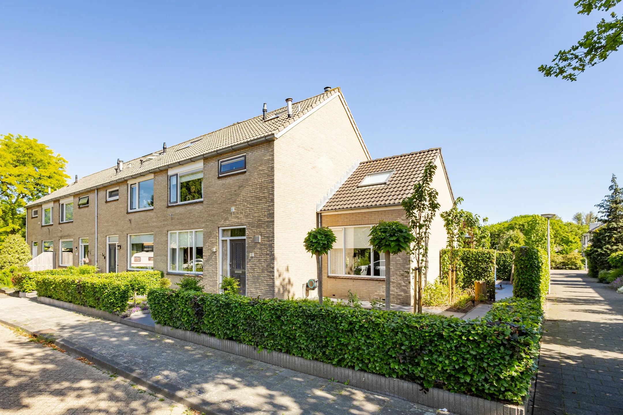 Hoekwoning Weresteijn 102 in Sliedrecht