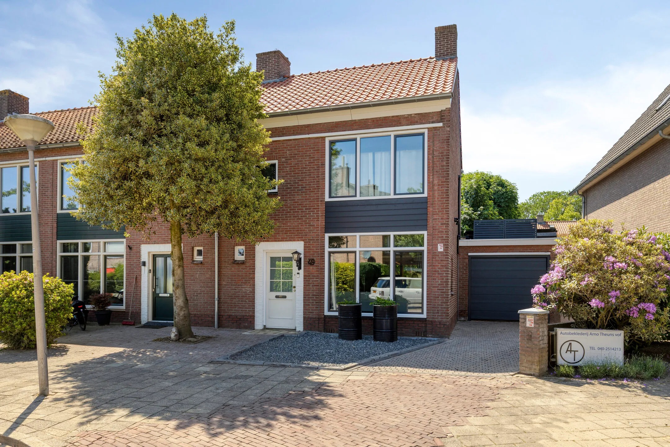 Hoekwoning Peter van Anrooylaan 49 in Eindhoven