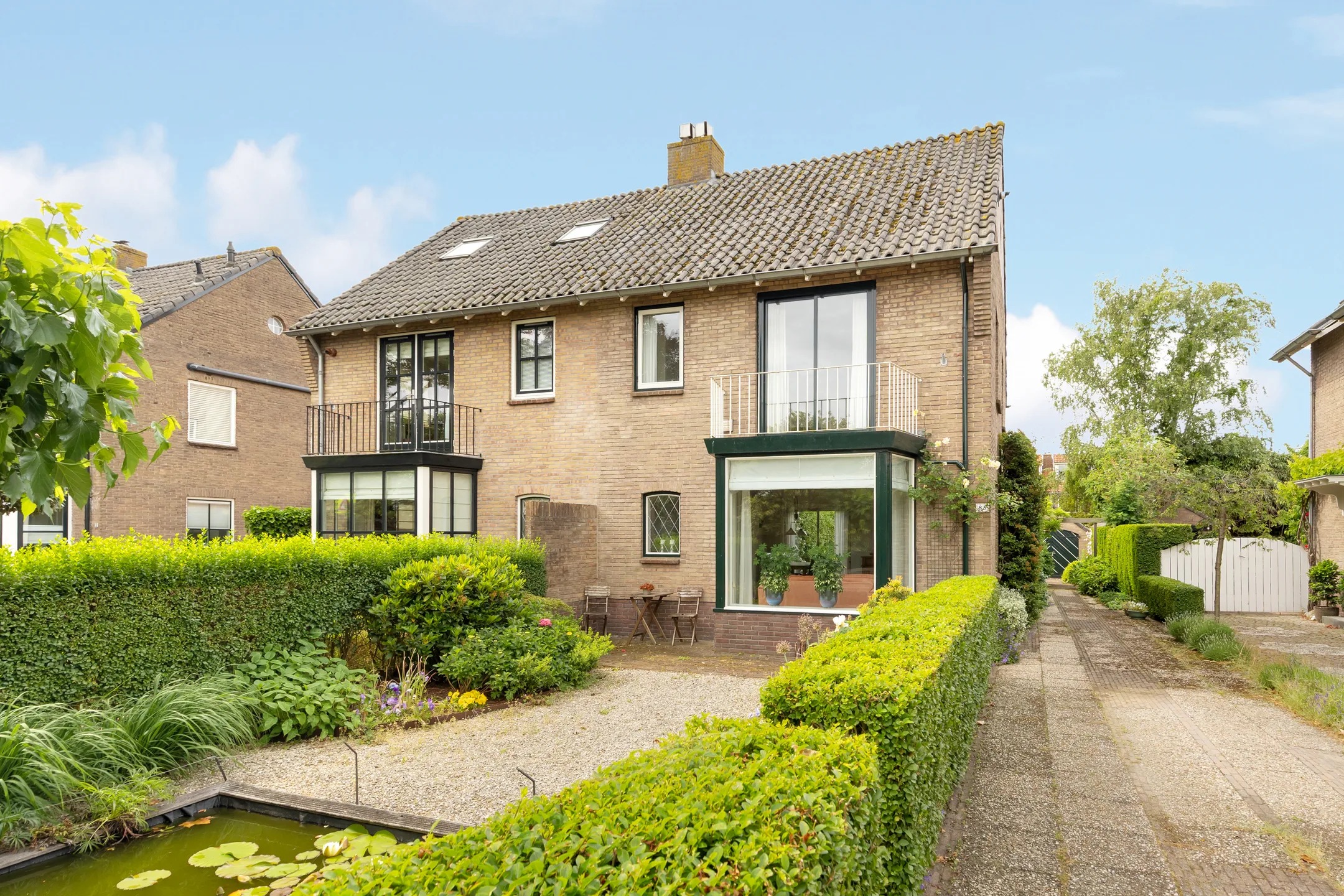 2-onder-1-kapwoning Kerklaan 85 in Kortenhoef