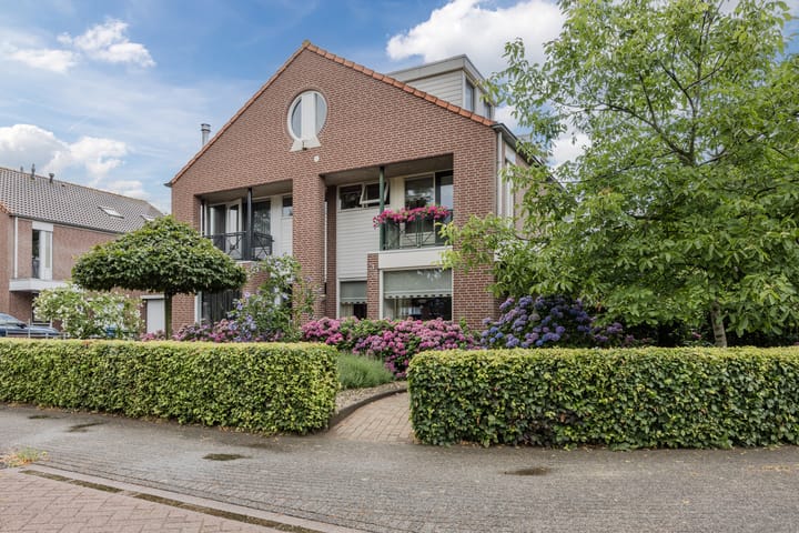 2-onder-1-kapwoning Rietven 16 in Veghel