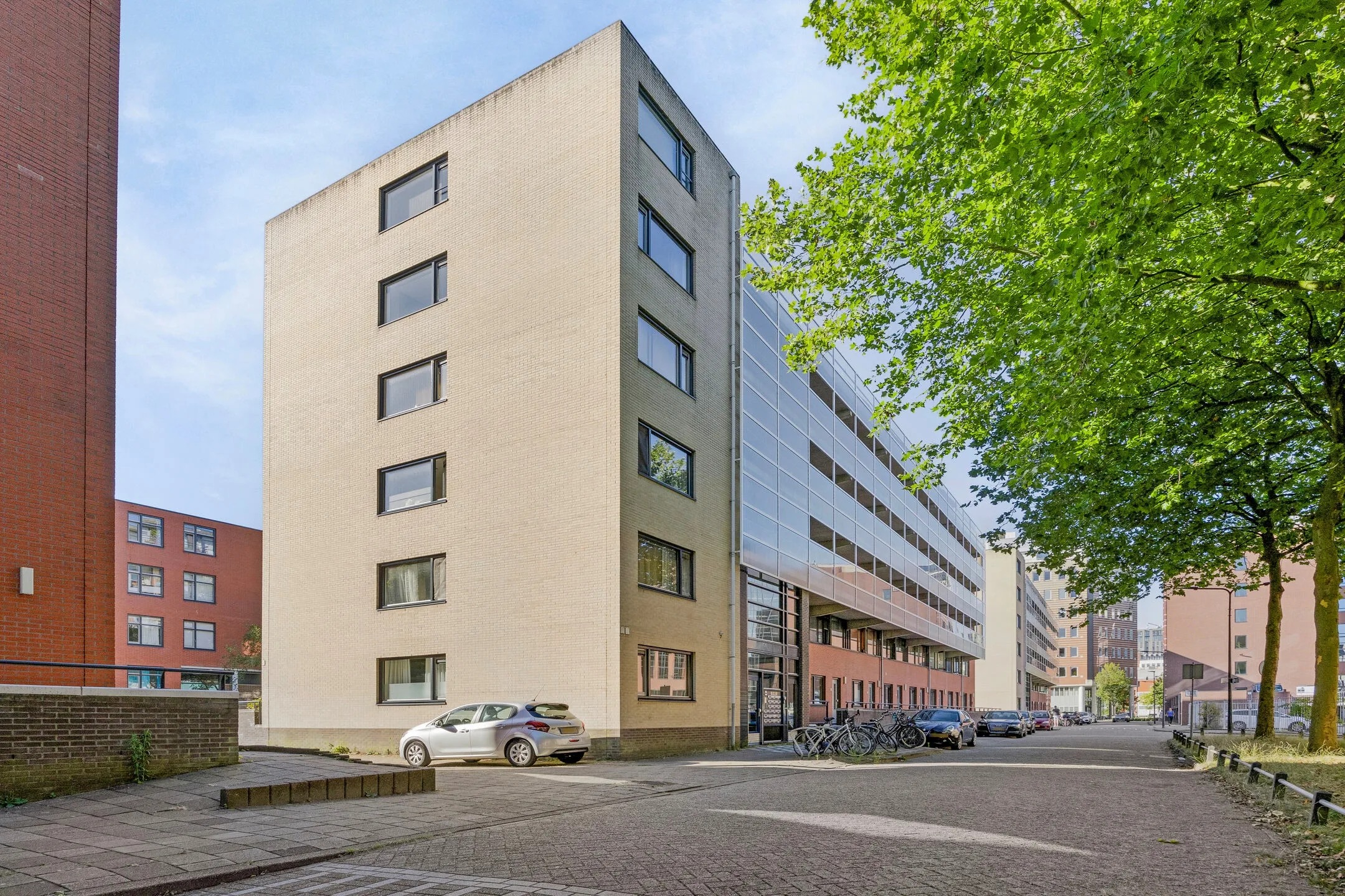 Galerijflat Parmentierweg 159 in Leiden