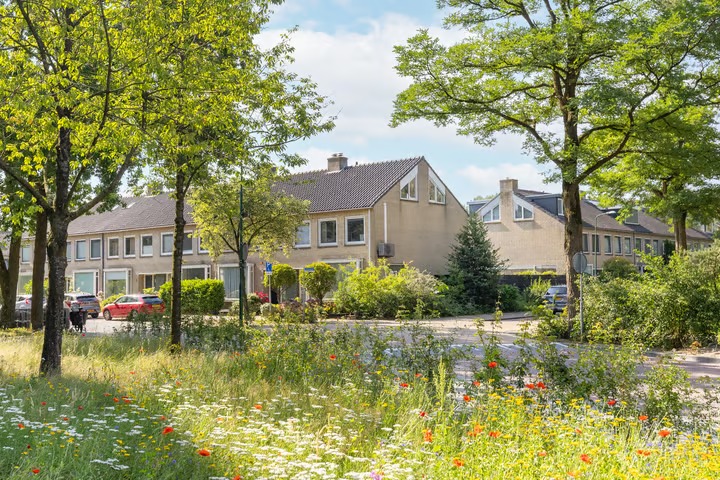Hoekwoning Kruisbeklaan 4 in Bilthoven