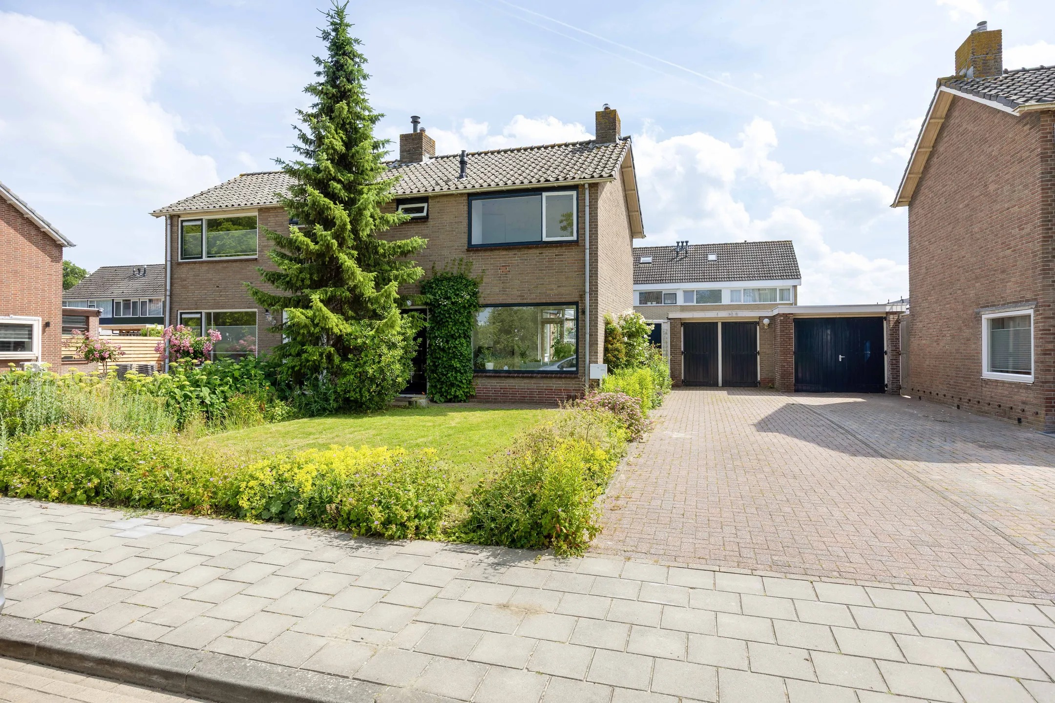 2-onder-1-kapwoning Farmsumerzijl 15 in Farmsum