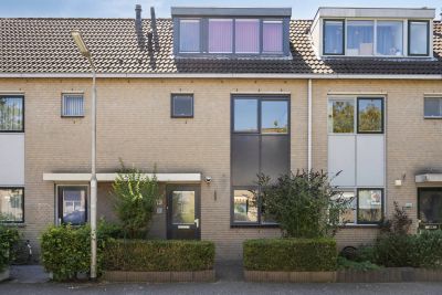 Tussenwoning Walter Gropiuserf 19 in Amersfoort