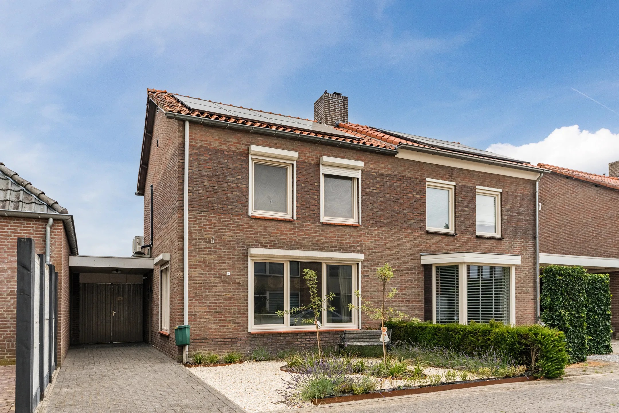 2-onder-1-kapwoning Plataanstraat 4 in Westerhoven