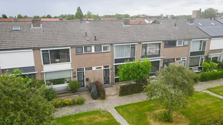 Tussenwoning Lodewijk van Nassaustraat 25 in Leerdam