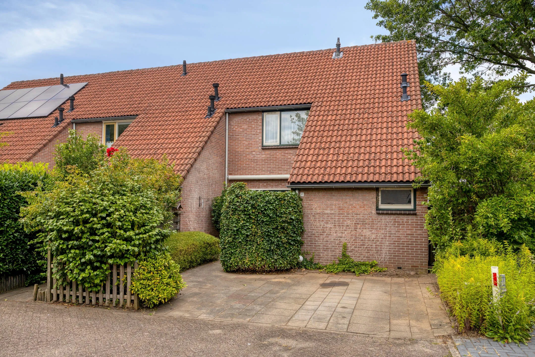 Hoekwoning Beeckesteyn 62 in Almelo