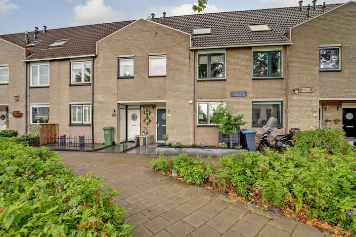 Tussenwoning Wilhelmina van Pruisenlaan 133 in Gouda