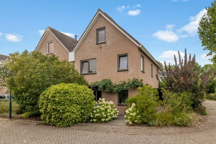 2-onder-1-kapwoning Stuiverslag 12 in Houten