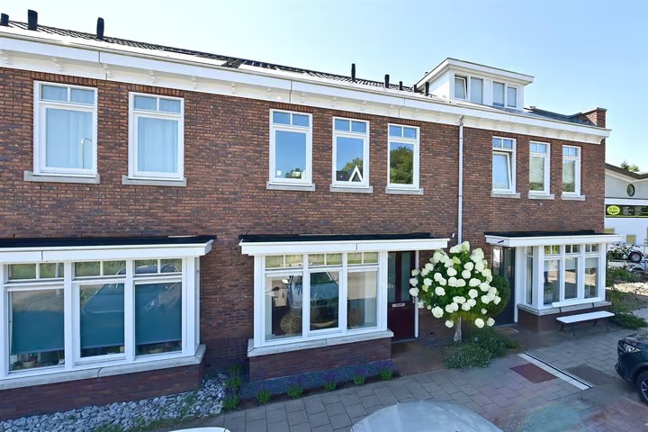 Tussenwoning Koninginneweg 58 e in Kortenhoef