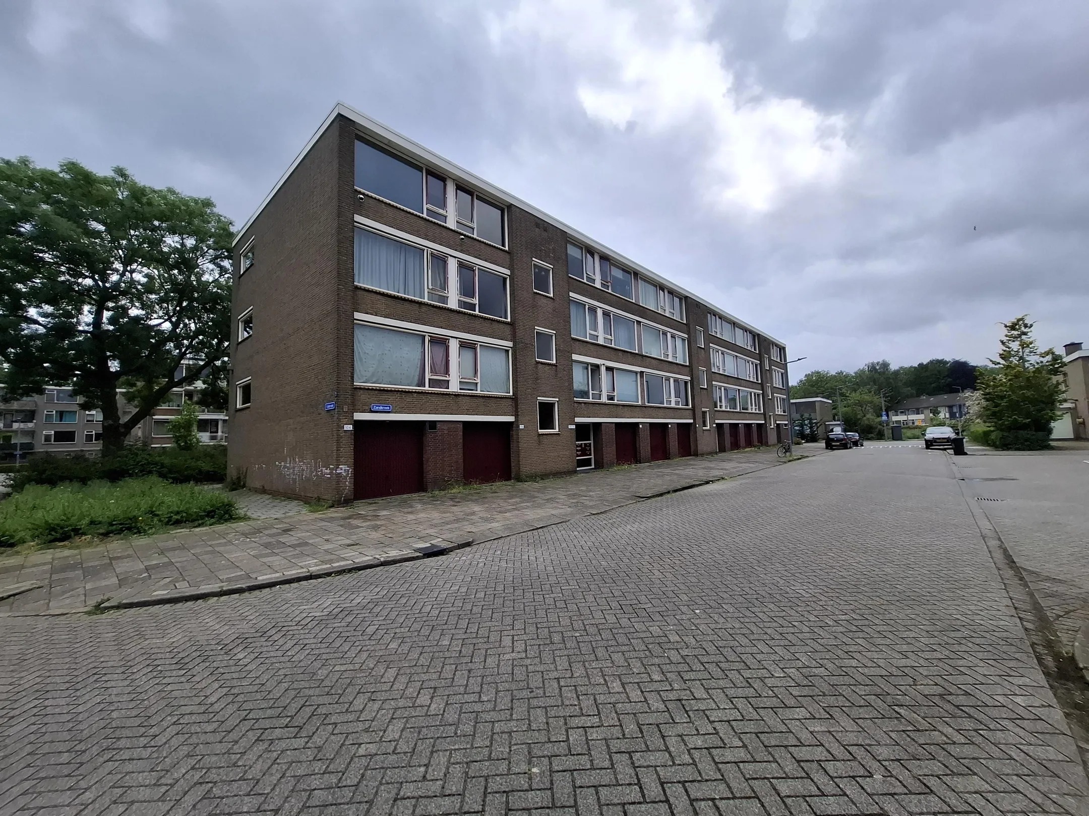 Portiekflat Zandkreek 112 in Rotterdam