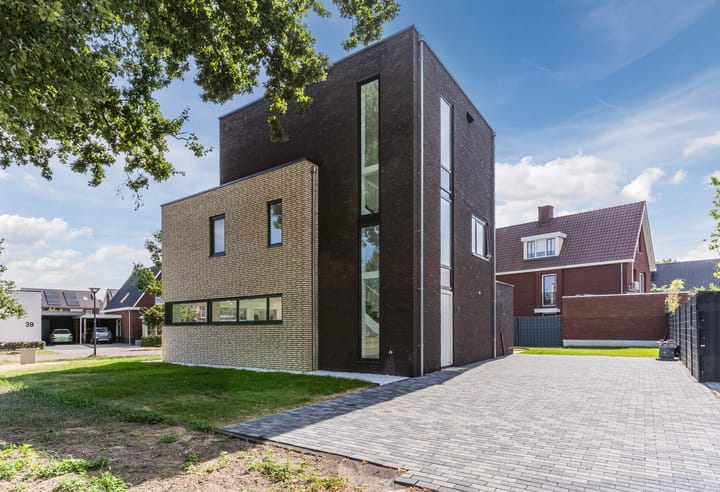 Vrijstaande woning Past. Bolsiusstraat 1 in Valkenswaard