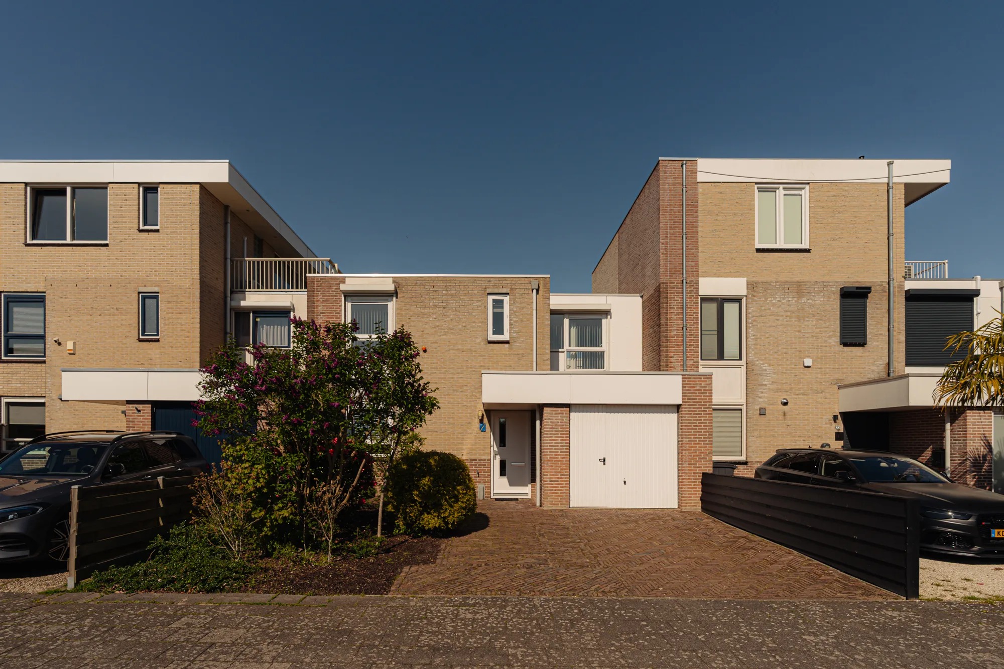 Geschakelde woning (drive-in woning) Guido van Dethlaan 21 Amstelveen