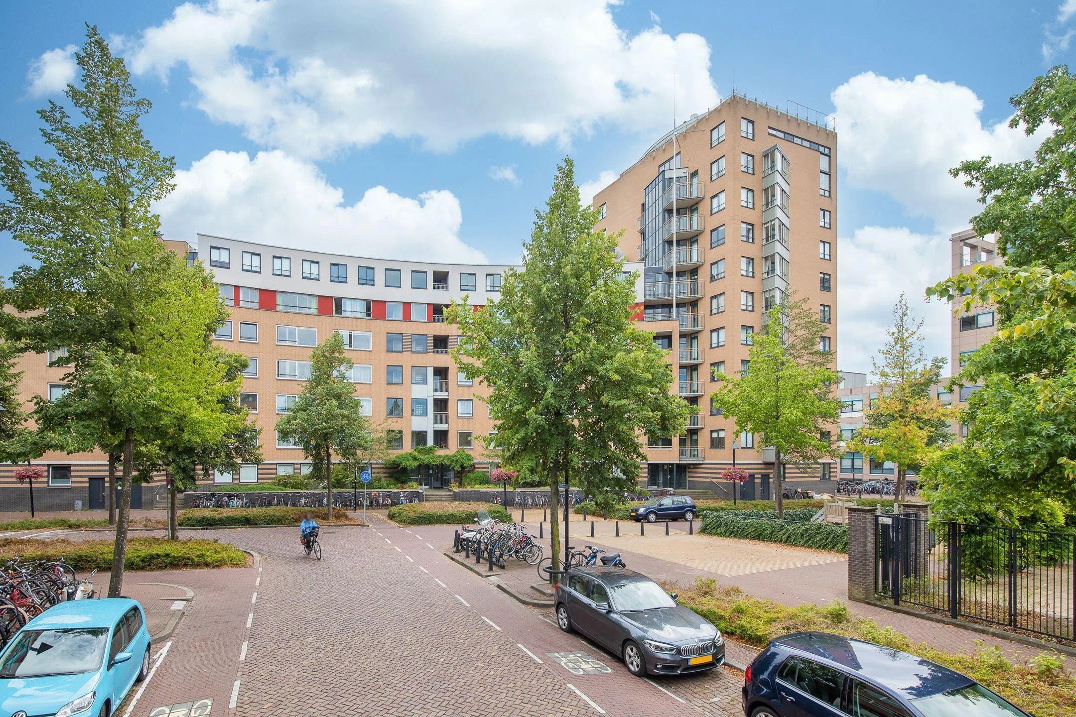 Tussenverdieping Henriëtte Roland Holststraat 66 in Utrecht