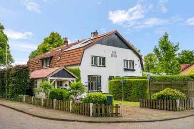 Eengezinswoning, hoekwoning Gelria 2 in Renkum