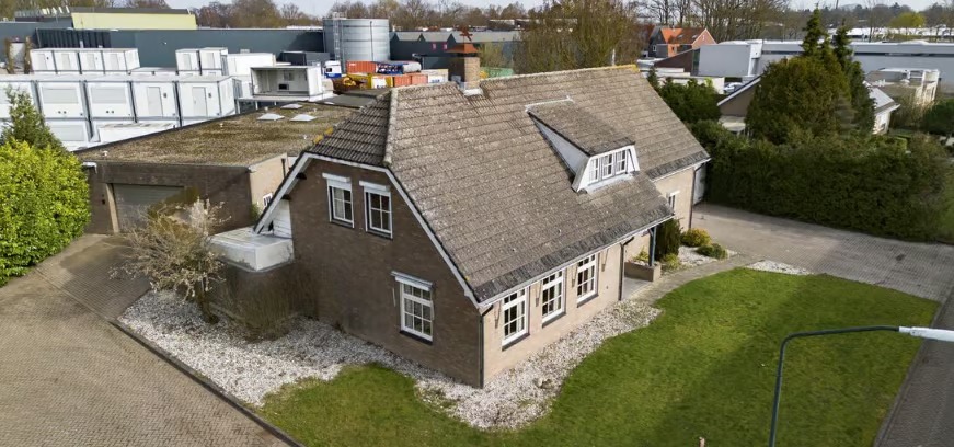 Vrijstaande woning (bedrijfs- of dienstwoning) Weverstraat 7 in Goirle