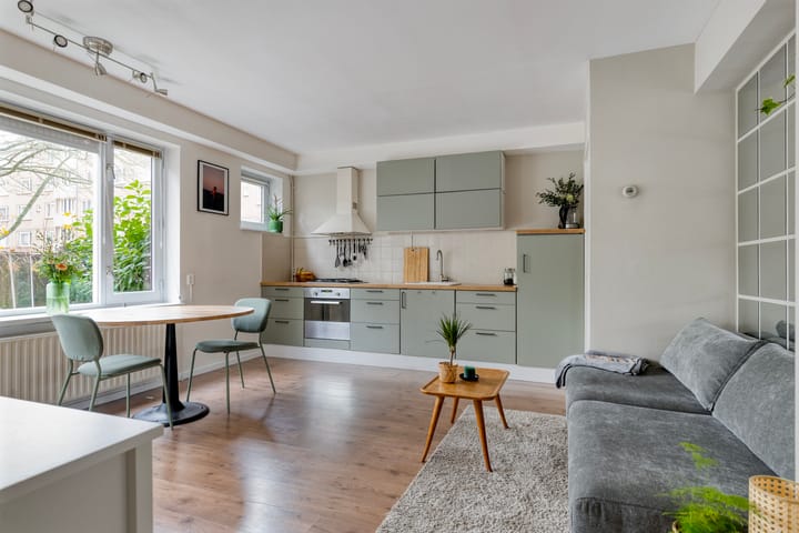 Benedenwoning Wieringerwaardstraat 231 Amsterdam