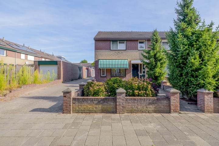 Eengezinswoning, hoekwoning Molenbeek 3 Tegelen