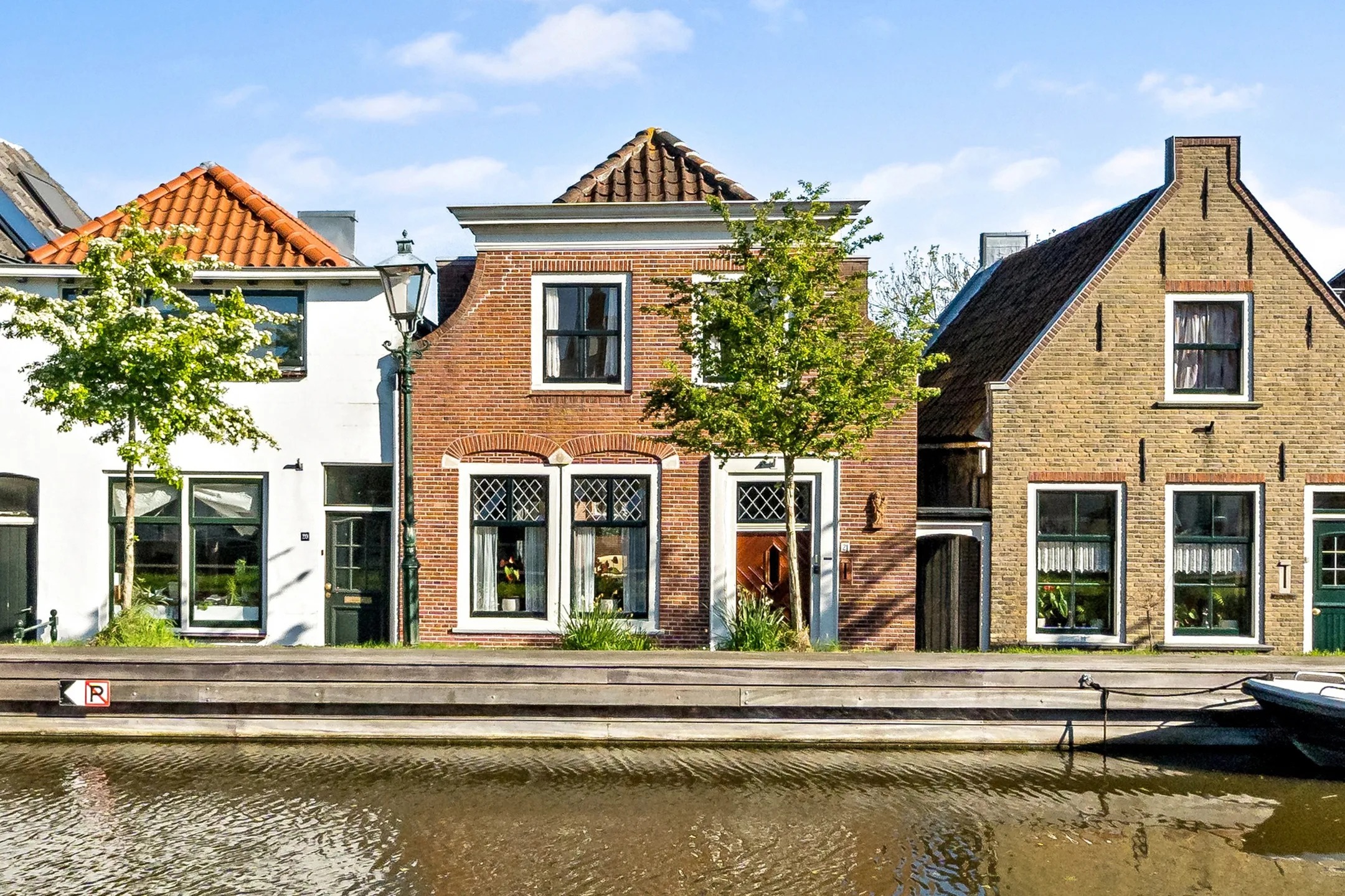 Tussenwoning Vlaardingsekade 21 in Schipluiden