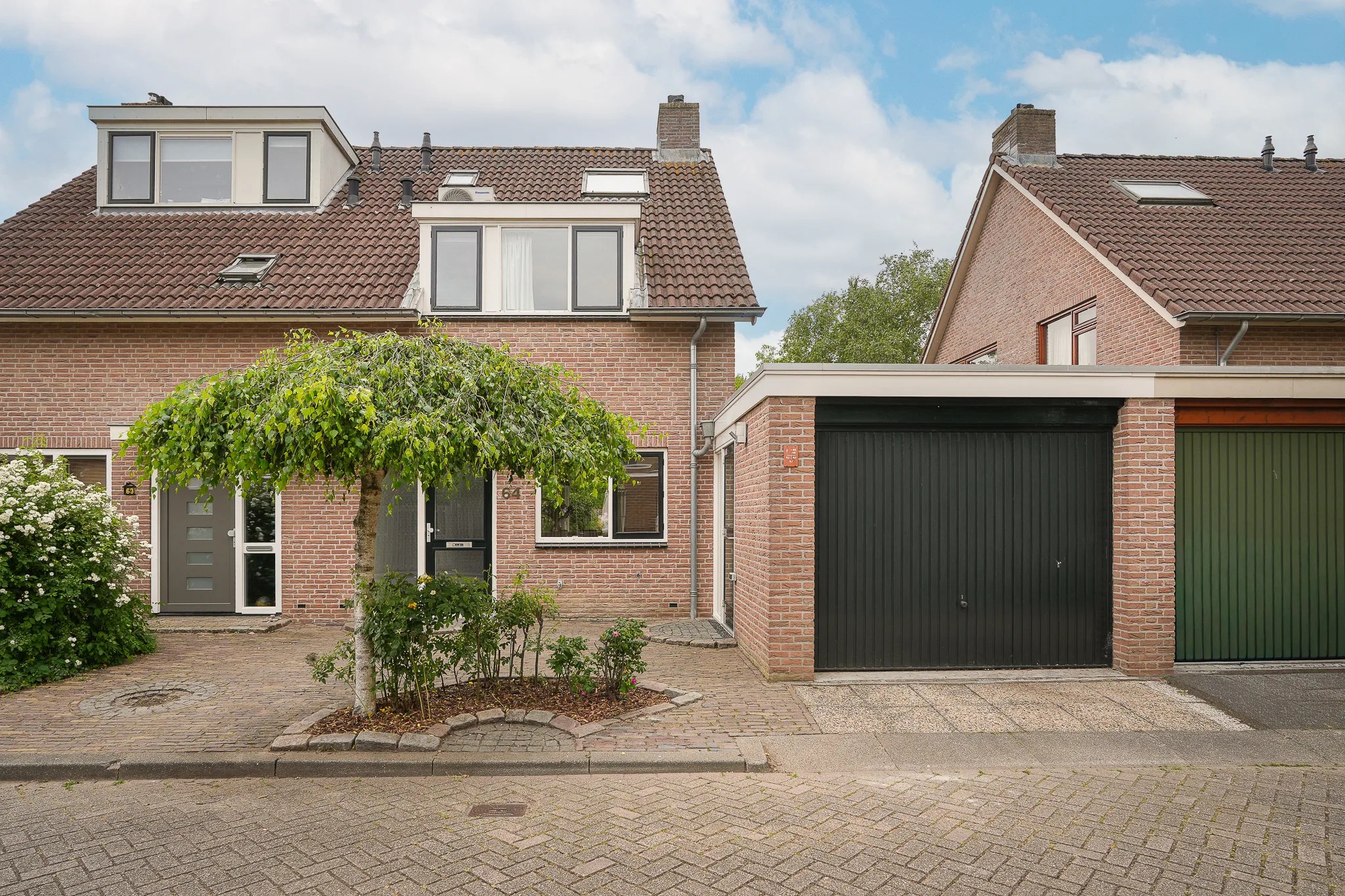 2-onder-1-kapwoning Akelei 64 in Culemborg