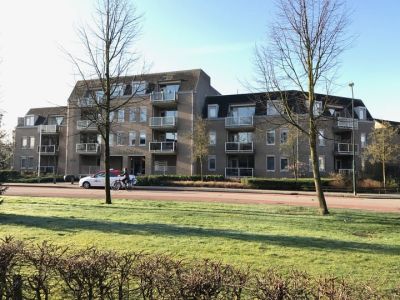 Galerijflat (appartement) Piet Heinlaan 71 in Son en Breugel