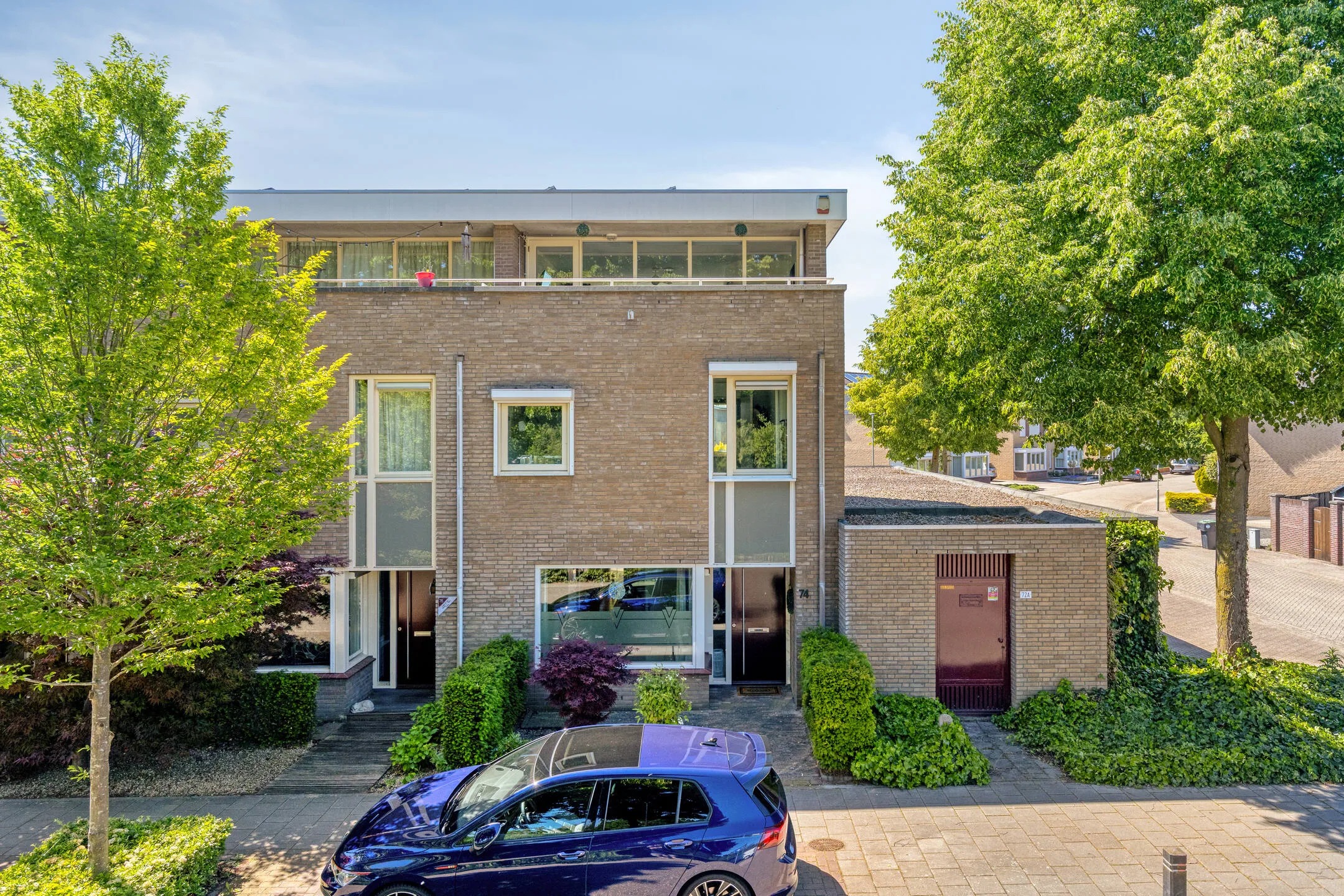 Hoekwoning Spoorstraat 74 in Susteren