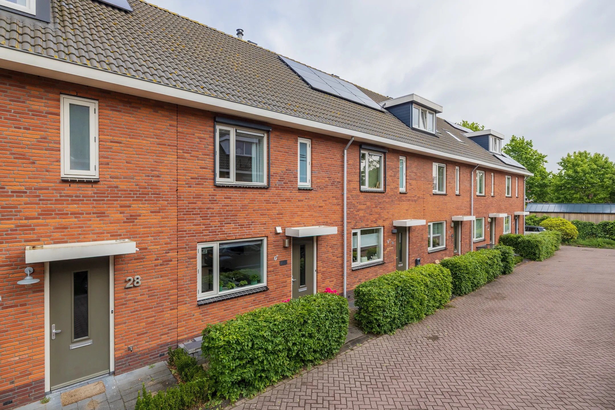 Tussenwoning Piet van Damlaan 26 in Hillegom