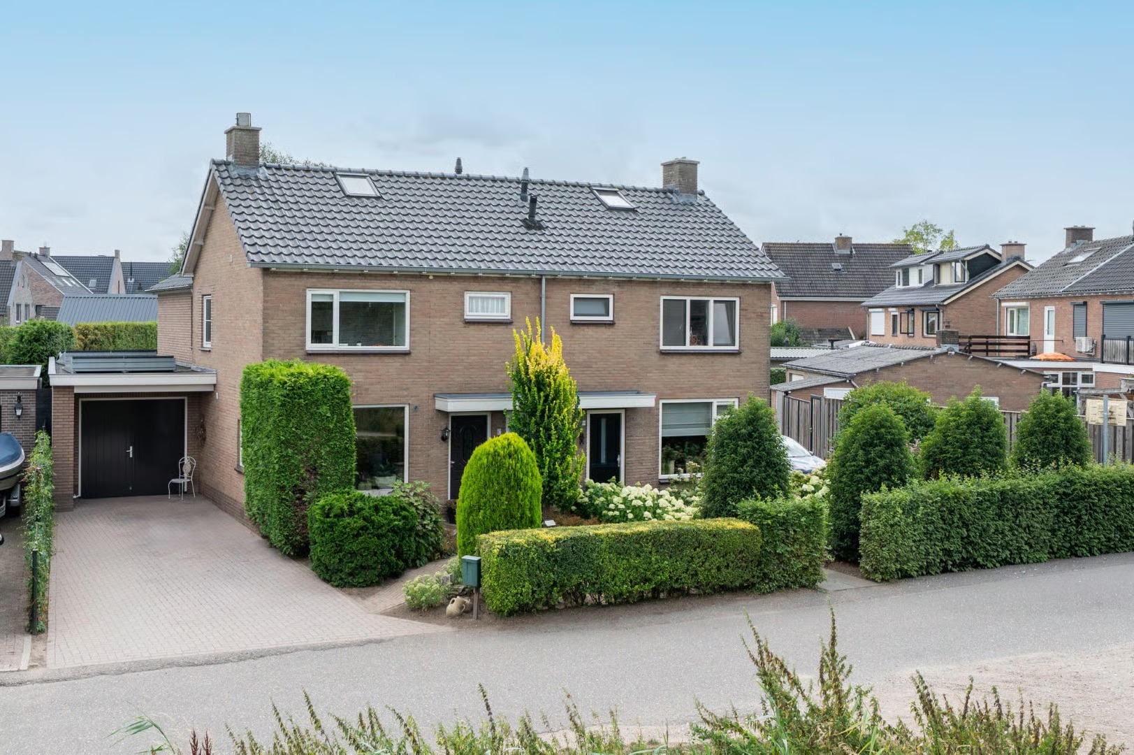 2-onder-1-kapwoning Hoofdstraat 67 in Kesteren