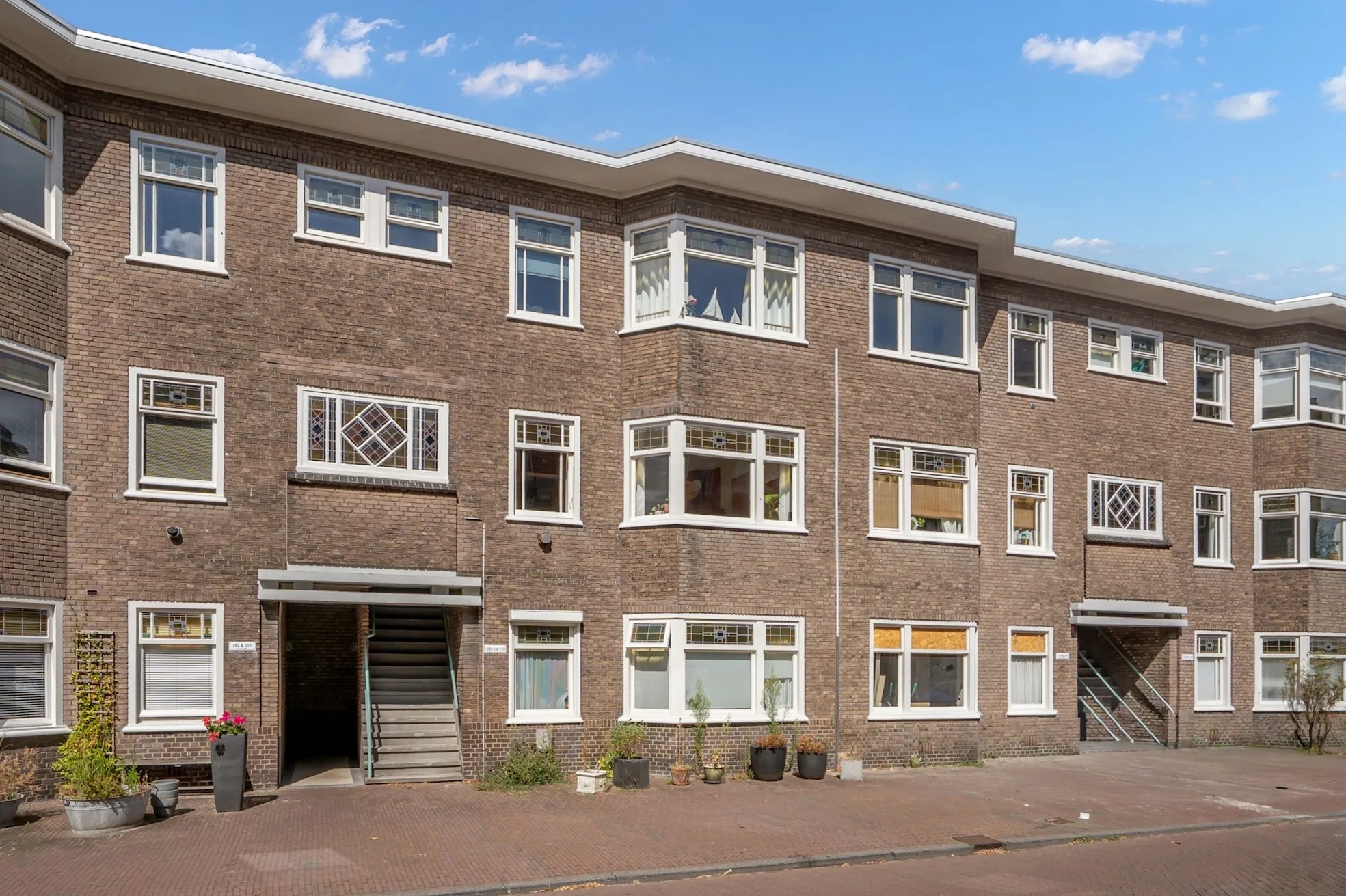 Portiekflat Doelenstraat 110 in Delft
